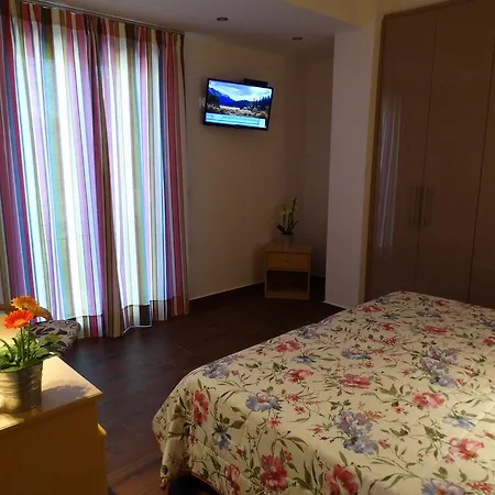 Dassia Beach Pension 2*