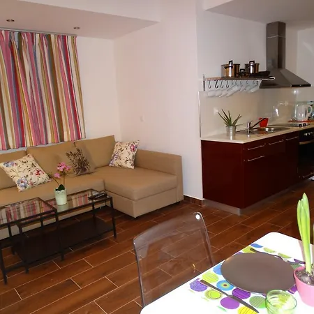 Guest house Dassia Beach Pension 2*